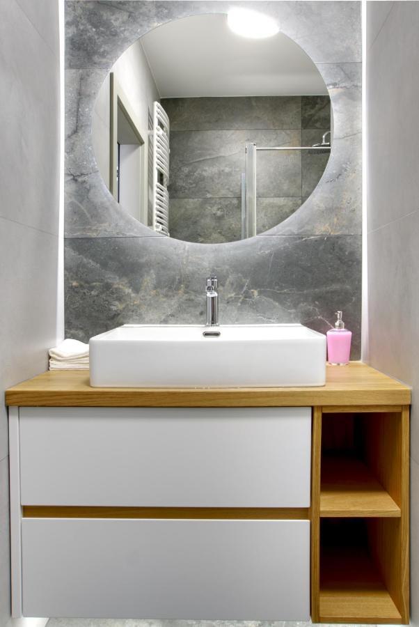 Essence Apartments Sapphire Poznań Extérieur photo