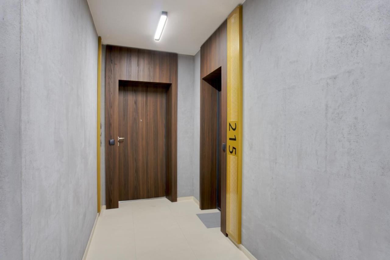 Essence Apartments Sapphire Poznań Extérieur photo