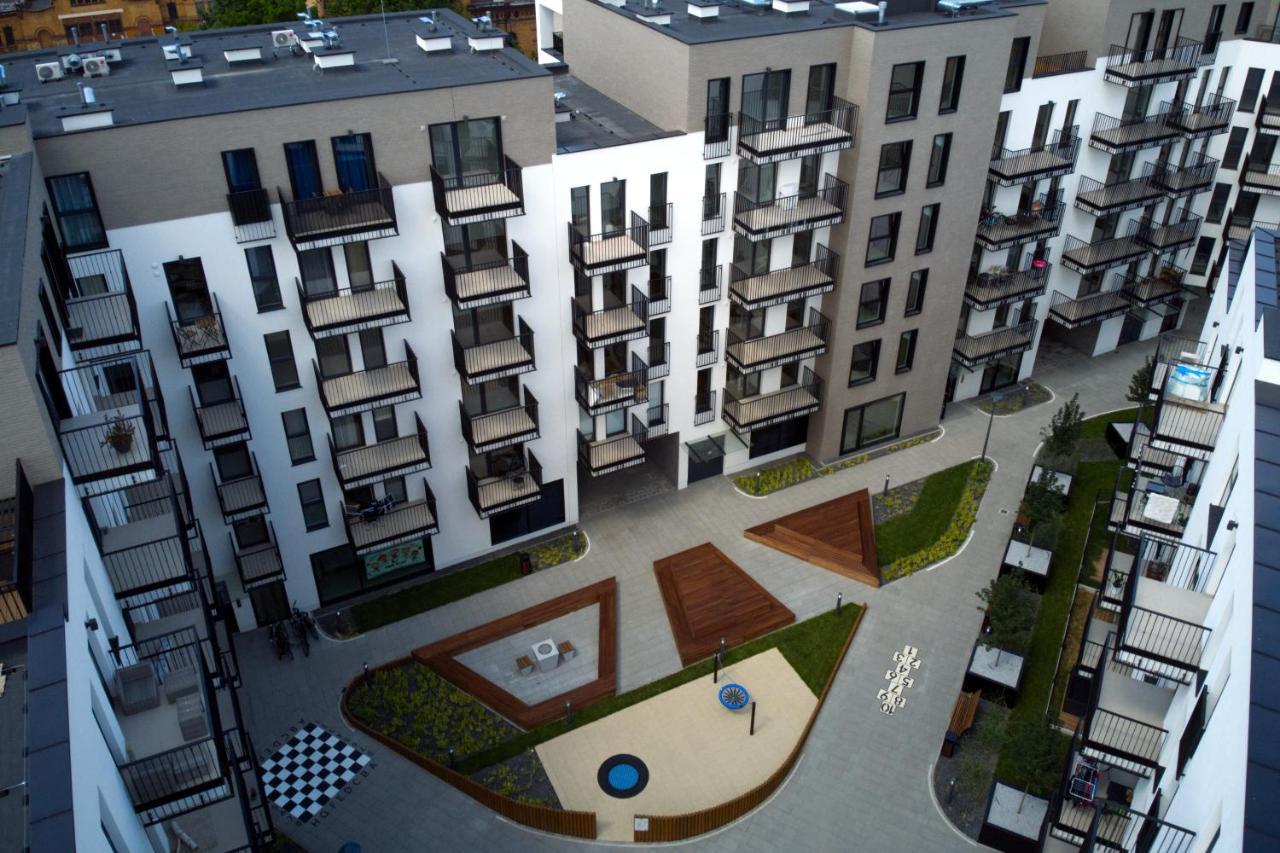 Essence Apartments Sapphire Poznań Extérieur photo