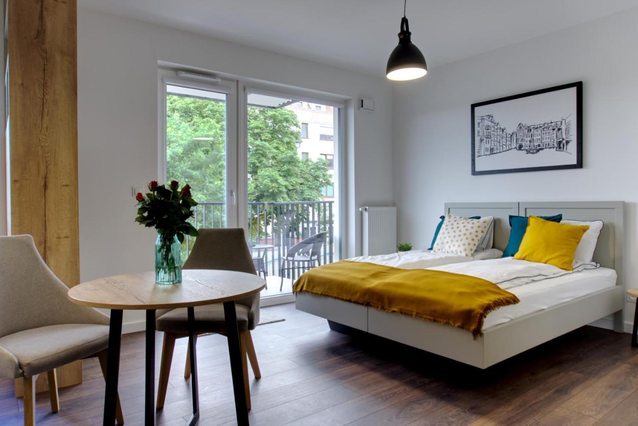 Essence Apartments Sapphire Poznań Extérieur photo
